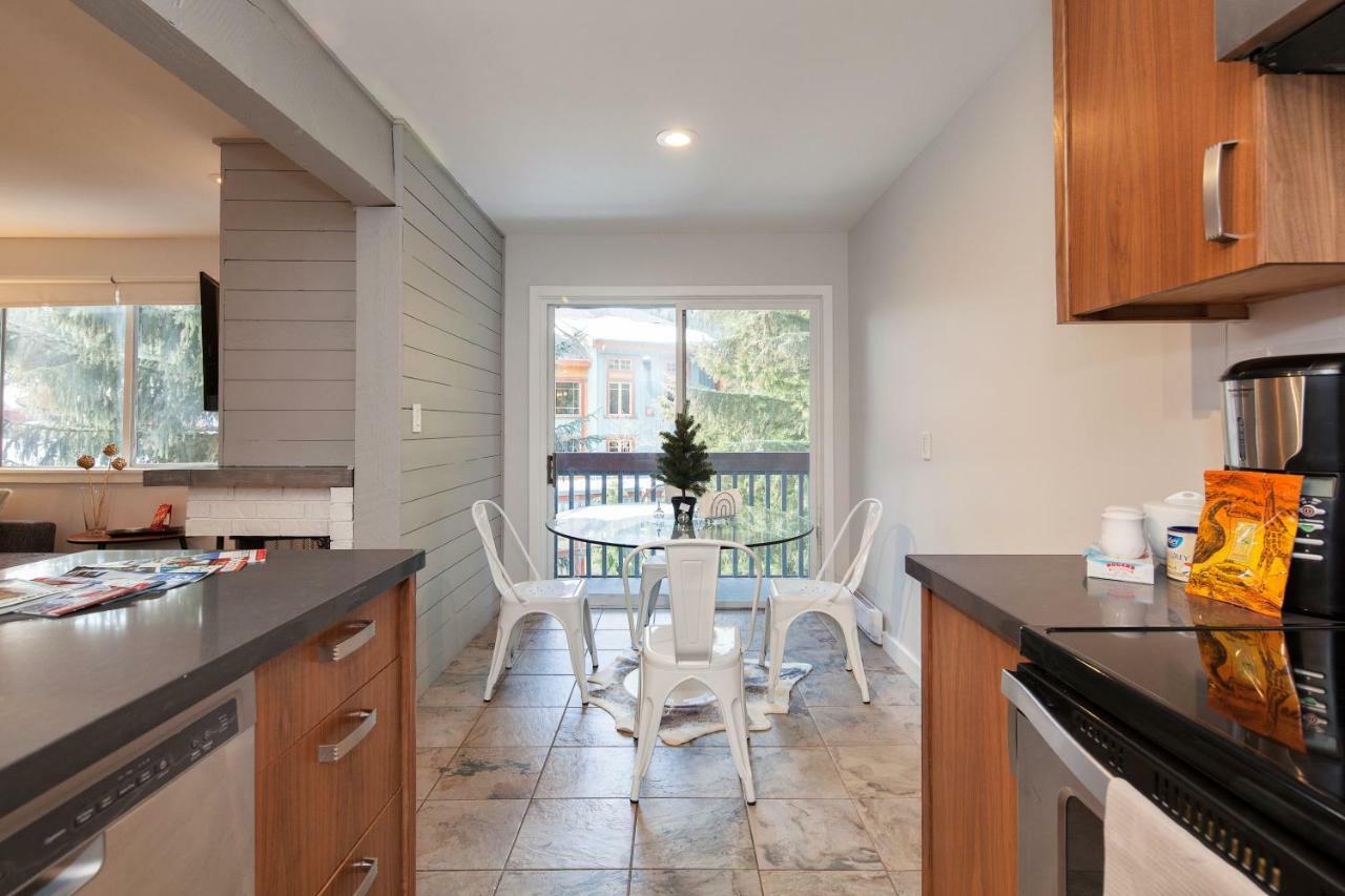 Gorgeous Whistler Creekside Studio Apartment Ngoại thất bức ảnh